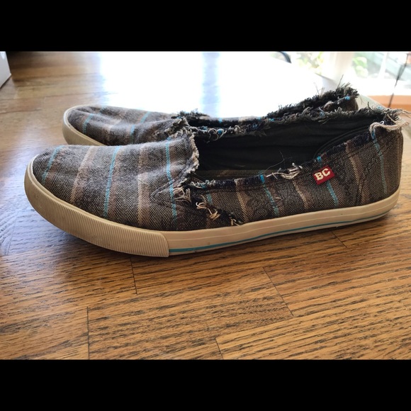 Size 7.5 Brown/Blue/Tan slip-ons by BC Footwear. - Picture 6 of 8